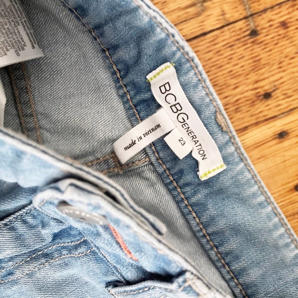 Bcbgeneration Distressed Light Wash Boyfriend Jean - image 6